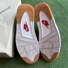 Load image into Gallery viewer, Jordan Pine Green SB 4s Size 10.5
