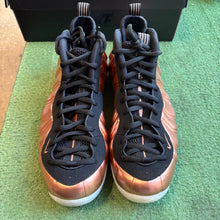 Load image into Gallery viewer, Nike Copper Foamposites Size 12.5
