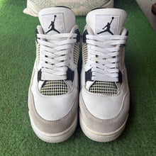 Load image into Gallery viewer, Jordan Military Black 4s Size 10.5
