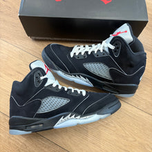 Load image into Gallery viewer, Jordan Reimagined Metallic 5s Size 6.5Y
