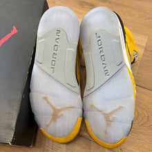 Load image into Gallery viewer, Jordan Tokyo T23 5s Size 10.5
