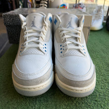 Load image into Gallery viewer, Jordan Lucky Shorts 3 Size 9
