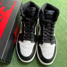 Load image into Gallery viewer, Jordan Blue Moon 1s Size 8.5
