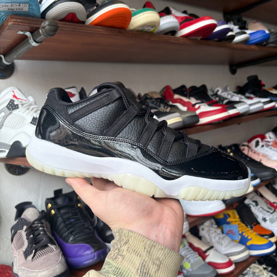 Jordan 72-10 Low 11s Size 9.5