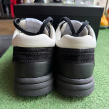 Load image into Gallery viewer, Chanel Runners Size 41.5
