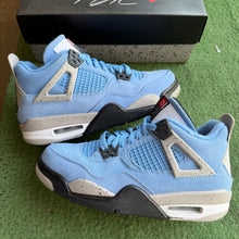 Load image into Gallery viewer, Jordan University Blue 4s Size 6Y
