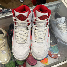 Load image into Gallery viewer, Jordan Origin 2s Size 8.5
