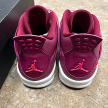 Load image into Gallery viewer, Jordan Valentines Day 4s Size 6.5Y
