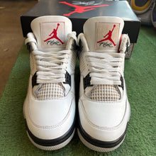 Load image into Gallery viewer, Jordan White Cement 4s Size 9
