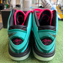 Load image into Gallery viewer, Nike LeBron South Beach 8s Size 9
