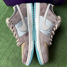 Load image into Gallery viewer, Nike Big Money SB Low Dunks Size 13
