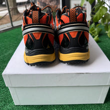 Load image into Gallery viewer, Off White Be Right Back Sneakers Size 40

