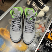 Load image into Gallery viewer, Jordan Green Bean 5s Size 8
