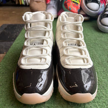 Load image into Gallery viewer, Jordan Neapolitan 11s Size 7W/5.5M
