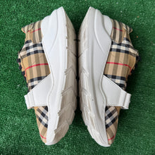 Load image into Gallery viewer, Burberry Ramsey Vintage Chuck Sneakers Size 41
