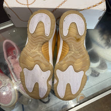 Load image into Gallery viewer, Jordan Mothers Day Low 11s Size 10.5W/9M
