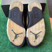 Load image into Gallery viewer, Jordan 2016 Metallic 5s Size 11
