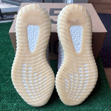 Load image into Gallery viewer, Adidas Yeezy Ash Pearl 350V2s Size 9
