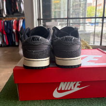Load image into Gallery viewer, Nike Black Off Noir Low Dunks Size 9
