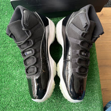 Load image into Gallery viewer, Jordan Space Jam 11s Size 12
