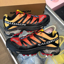 Load image into Gallery viewer, Salomon Lava Falls Beach Ball XT-4s Size 9.5
