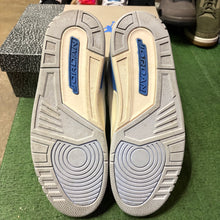 Load image into Gallery viewer, Jordan Lucky Shorts 3s Size 12
