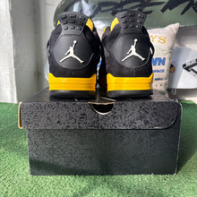 Load image into Gallery viewer, Jordan Yellow Thunder 4s Size 11
