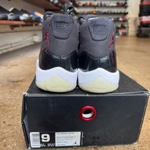 Load image into Gallery viewer, Jordan 72-10 11s Size 9
