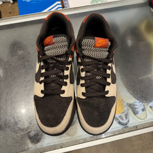 Load image into Gallery viewer, Nike Red Panda Low Dunks Size 11
