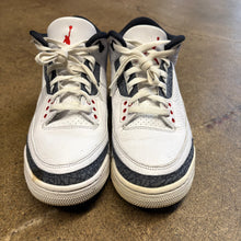 Load image into Gallery viewer, Jordan Fire Red Denim 3s Size 9
