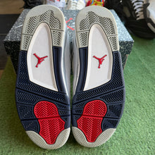Load image into Gallery viewer, Jordan Midnight Navy 4s Size 9.5

