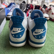 Load image into Gallery viewer, Jordan Military 4s Size 12.5
