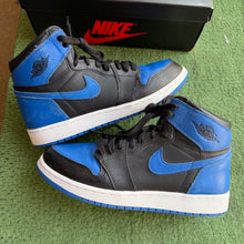 Load image into Gallery viewer, Jordan Royal 1s Size 7Y
