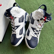 Load image into Gallery viewer, Jordan Olympic 6s Size 8
