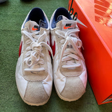 Load image into Gallery viewer, Nike Sacai Cortez Size 12
