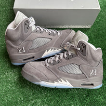Load image into Gallery viewer, Jordan Wolf Grey 5s Size 9.5
