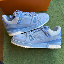 Load image into Gallery viewer, Louis Vuitton Trainers Size 10UK
