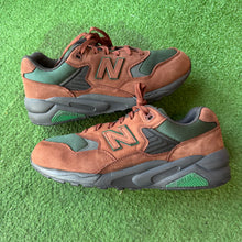 Load image into Gallery viewer, New Balance 580s Size 10.5
