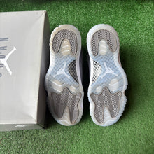 Load image into Gallery viewer, Jordan Cool Grey 11s Size 7.5
