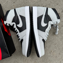 Load image into Gallery viewer, Jordan Shadow 2.0 1s Size 10
