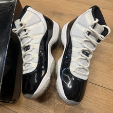 Load image into Gallery viewer, Jordan Concord 11s Size 10
