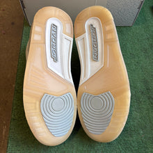 Load image into Gallery viewer, Jordan Craft 3s Size 9

