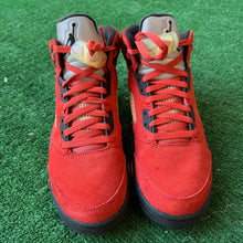 Load image into Gallery viewer, Jordan Dunk on Mars 5s Size 9.5W/8M
