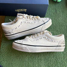 Load image into Gallery viewer, Vans Pearlized Marshmallow Old Skool 36s Size 8

