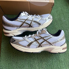Load image into Gallery viewer, ASICS White Clay Canyon Gel-1130s Size 10.5
