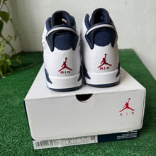Load image into Gallery viewer, Jordan Olympic 6s Size 4Y
