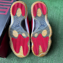 Load image into Gallery viewer, Jordan Win Like 96 11s Size 11
