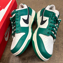 Load image into Gallery viewer, Nike Lottery Pack Malachite Green Low Dunks Size 9
