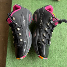 Load image into Gallery viewer, Reebok Low Questions Size 11
