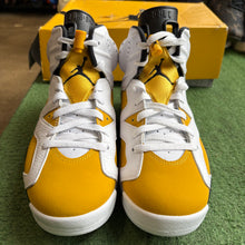 Load image into Gallery viewer, Jordan Yellow Ocre 6s Size 9
